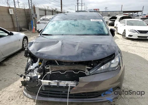 2020 Chrysler Voyager Lx z USA, uszkodzony, nr VIN 2C4RC1CGXLR279139